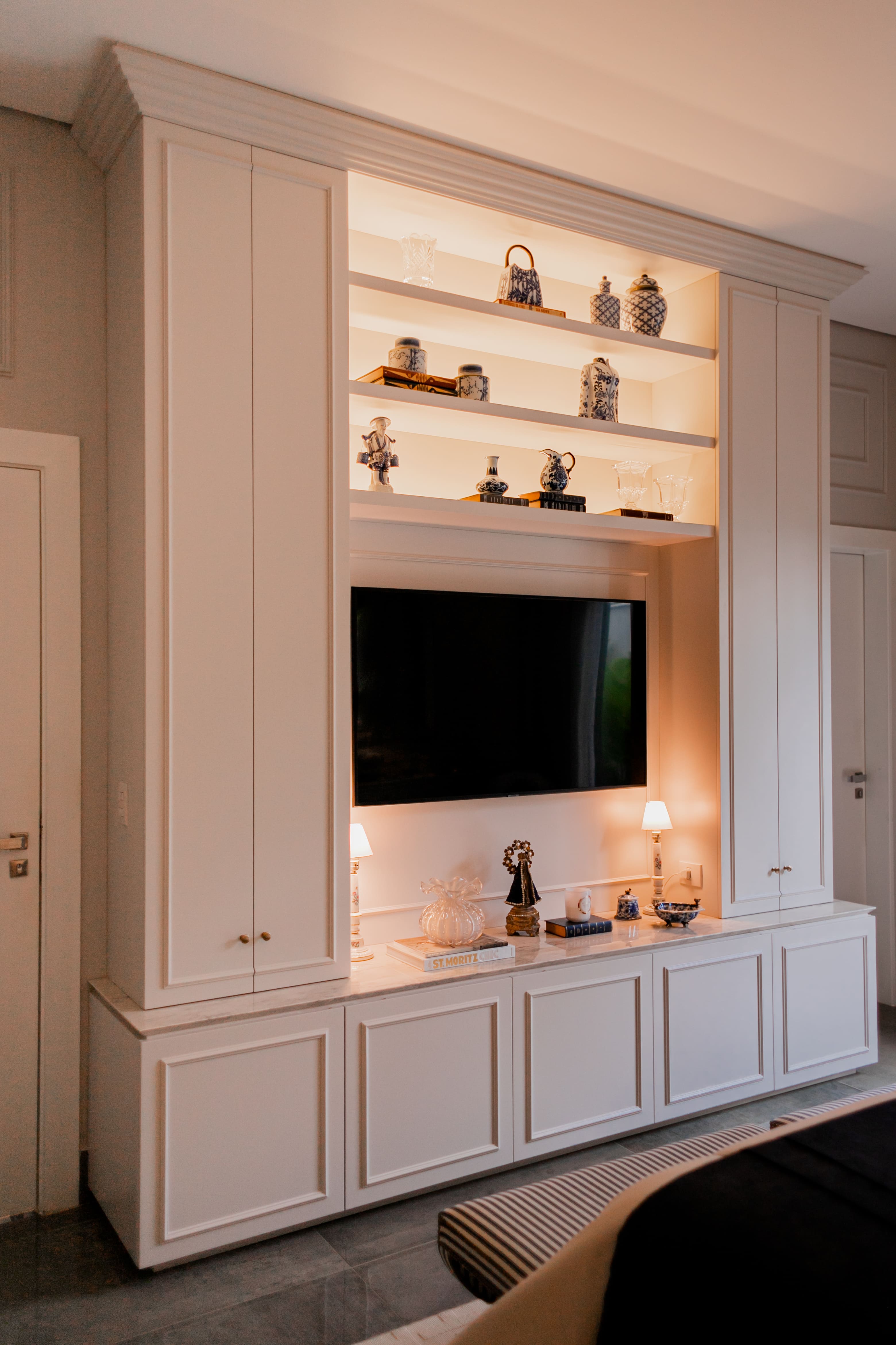 Quarto estante tv classica