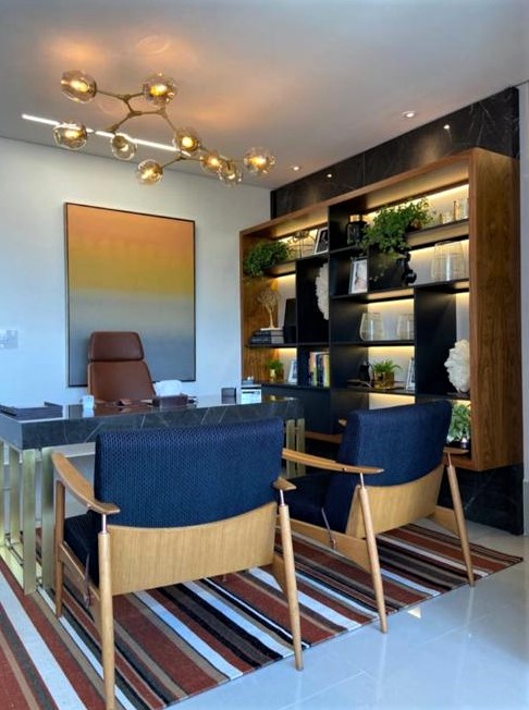 escritorio consultorio estante iluminada mesa pés metálicos