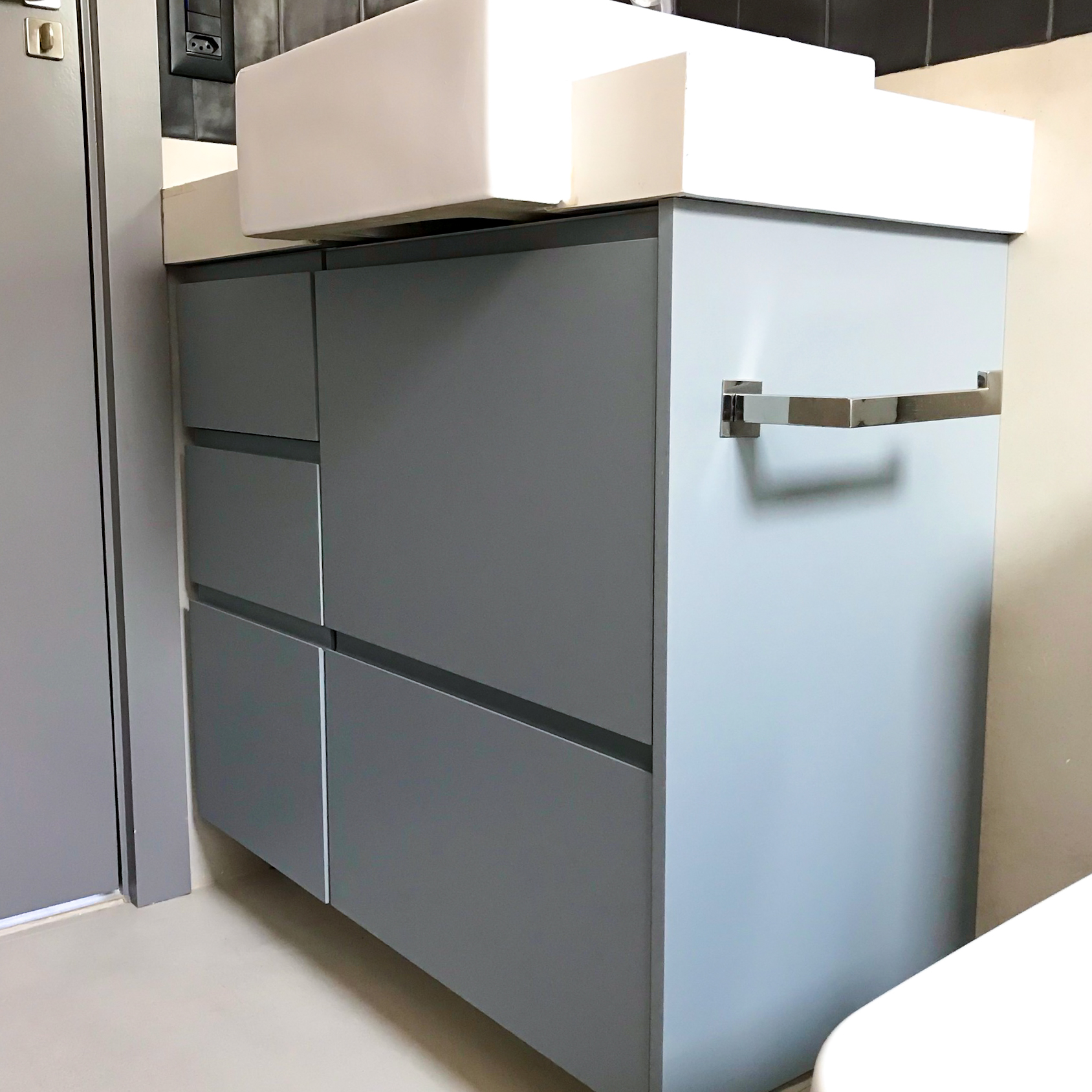 banheiro armario azul